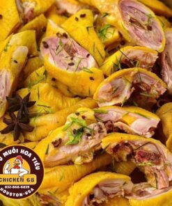 Gà Ta Ủ Muối Hoa Tiêu ( Vietnamese Steamed Salted Chicken - more tender )